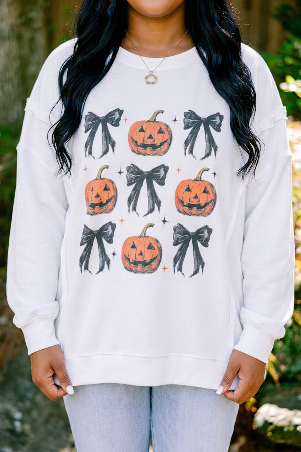 Chic Soul plus size clothing, ivory long sleeve crewneck with orange pumpkins and black bows in a square graphic 