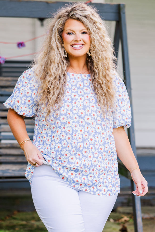 Chic Soul plus size clothing, puffed short-sleeve lavender top with high scoop-neckline and white daisy floral pattern