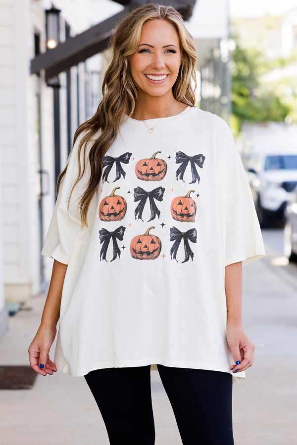 Chic Soul plus size clothing, short-sleeve ivory boyfriend tee with graphic of black bows and carved pumpkins