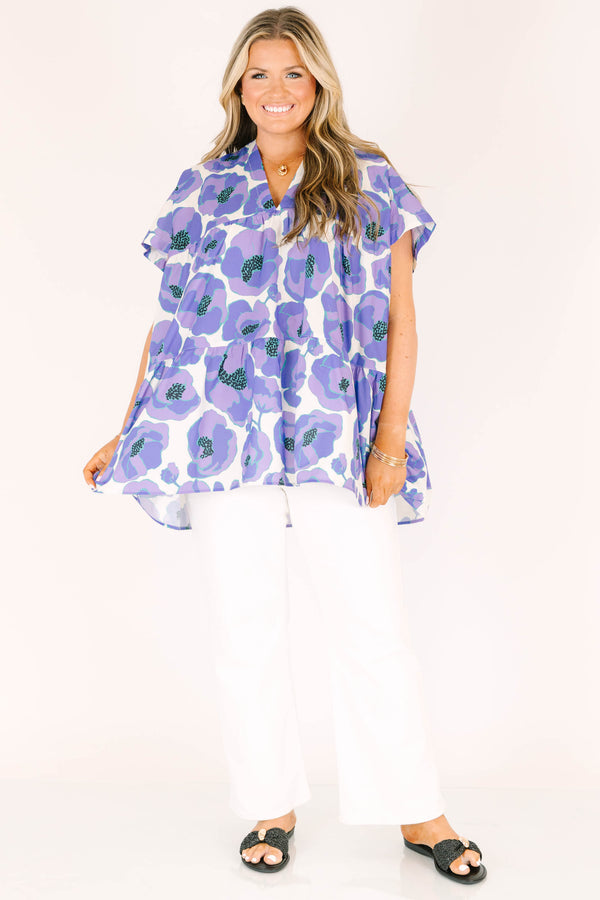 Chic Soul plus size clothing, purple short sleeve large floral print tiered top with v neckline 