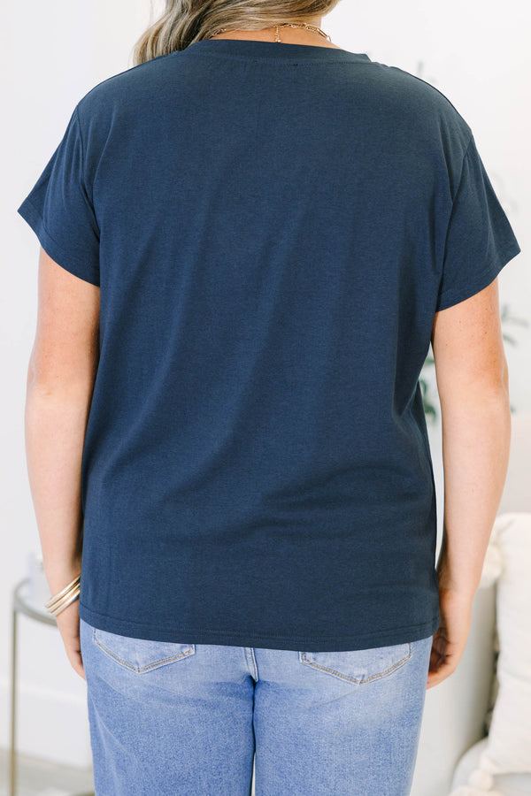 Plus Size navy blue v-neck short sleeve top paired