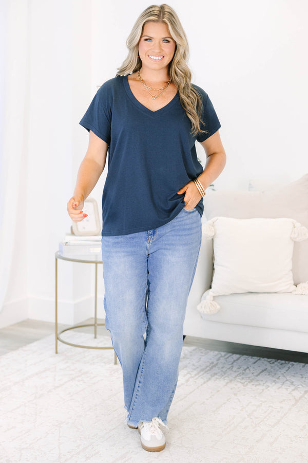 Plus Size navy blue v-neck short sleeve top paired