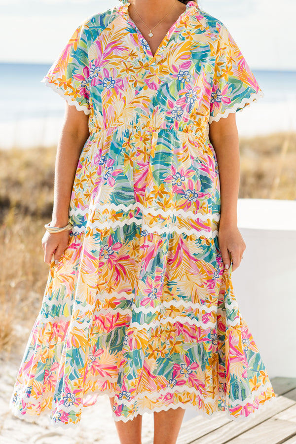 Chic Soul plus size clothing, short-sleeve yellow maxi dress with a v-neckline and white ric rac piping with a blue and yellow floral tropical print 
