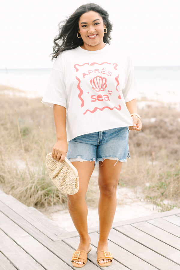 Chic Soul plus size clothing, white short sleeve vintage tee with 