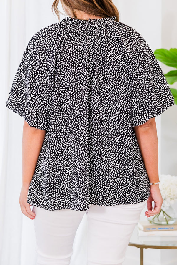 Chic Soul plus size clothing, black short sleeve top with white pattern with puff sleeves