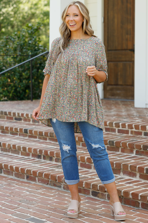 Chic Soul plus size clothing, light wash distressed capris
