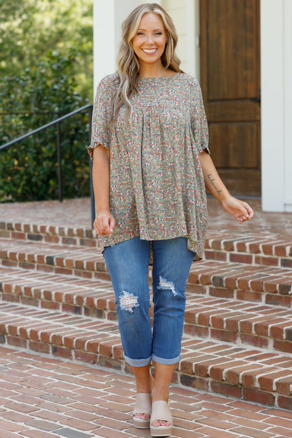 Chic Soul plus size clothing, light wash distressed capris
