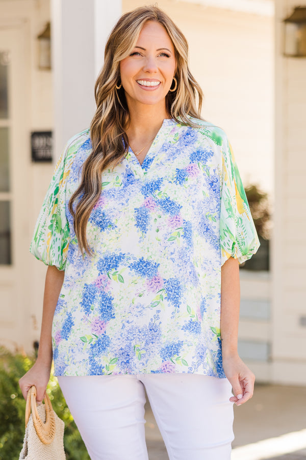 Chic Soul plus size clothing, blue short sleeve top with small floral pattern