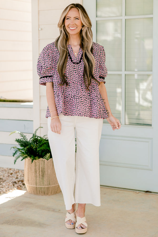 Chic Soul plus size clothing, black and purple floral print short puff sleeve top with black scallop trim on sleeves and v-neckline