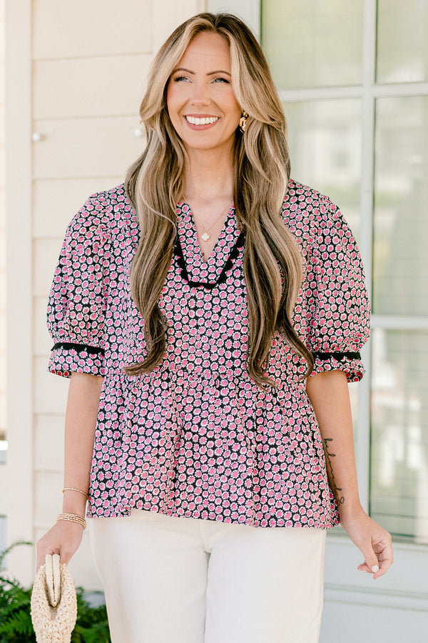 Chic Soul plus size clothing, black and purple floral print short puff sleeve top with black scallop trim on sleeves and v-neckline