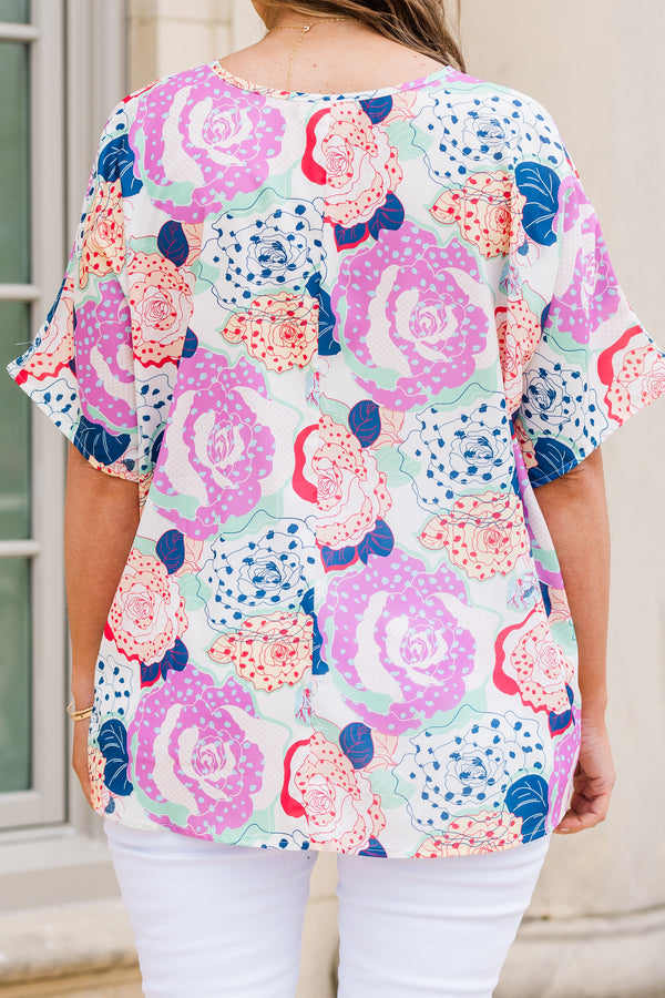 Chic Soul plus size clothing, pink-red floral print top with short sleeves and v-neckline