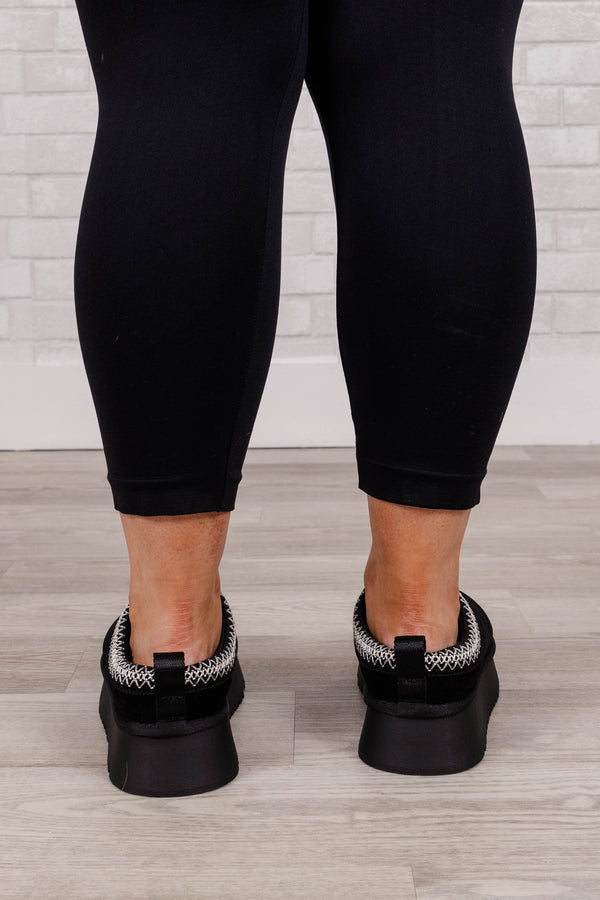 Chic Soul Plus size clothing, black platform slippers with faux fur interior, black and white patterned band.