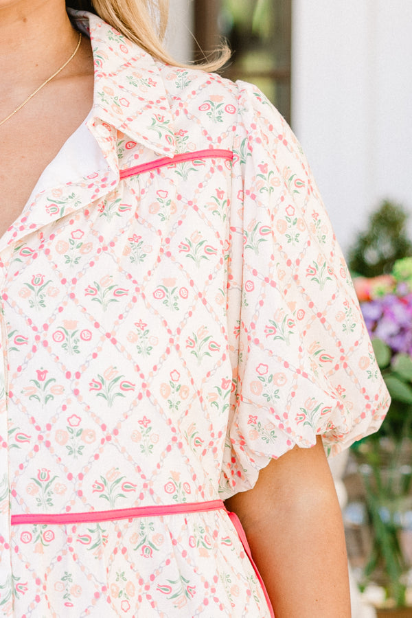Chic Soul plus size clothing, ivory puff short sleeve top with pink floral print and pink accent waist tie