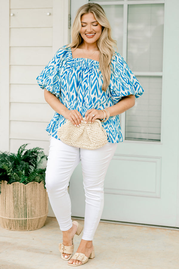 Chic Soul plus size clothing, Blue and white top with an abstract pattern and bubble sleeves 

