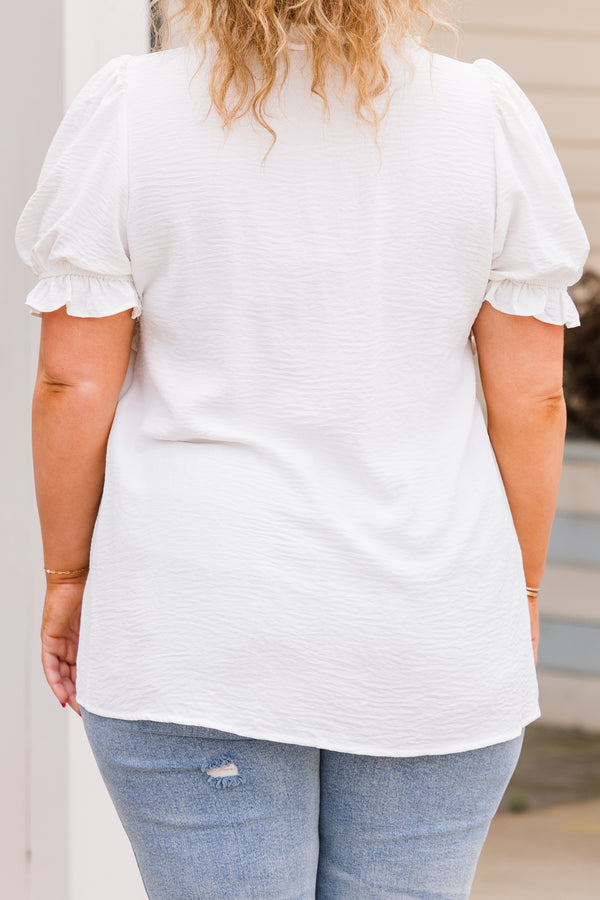 Chic Soul plus size clothing, short sleeve ivory stop with v neckline and puff sleeves with ruffle detailing