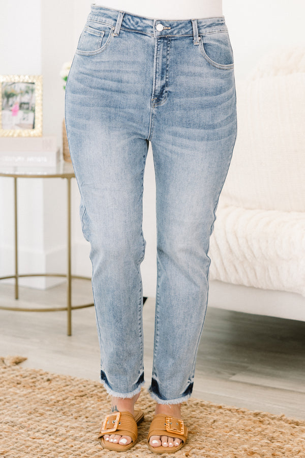 Chic soul plus size clothing, medium wash straight jeans with small fray detailing at the end of the pant 