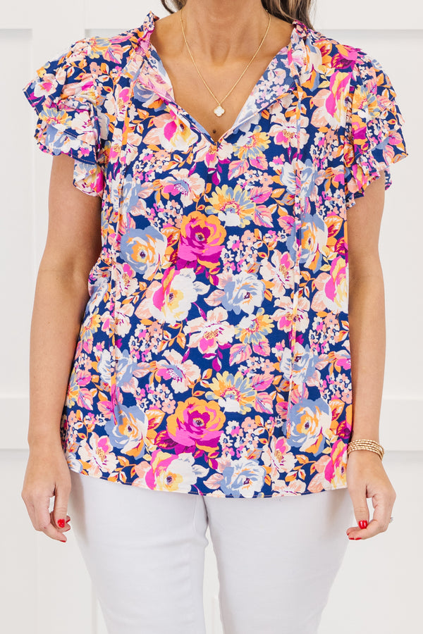 Chic Soul plus size clothing, navy-pink multi short sleeve flowy top with v cutout along neckline with ruffle detail along sleeves with large floral print