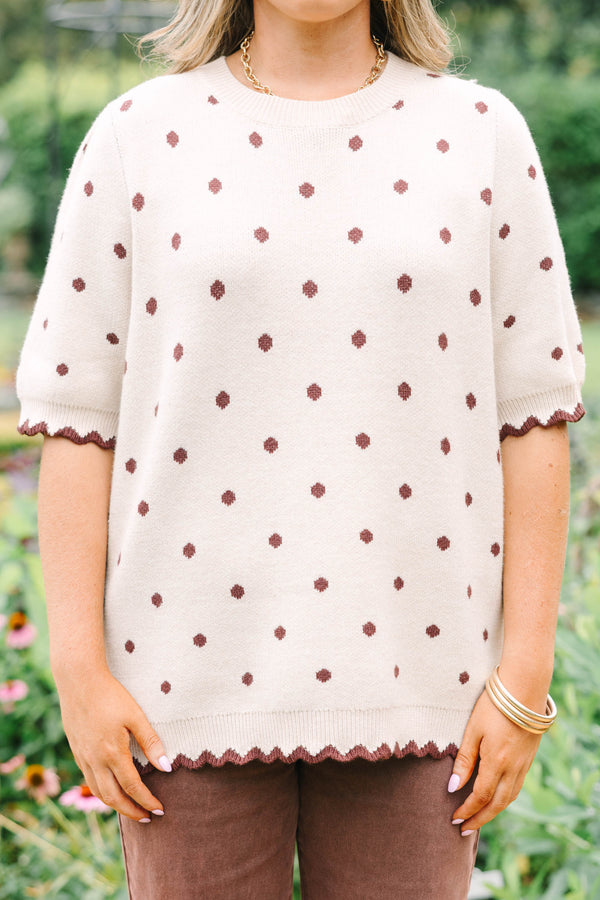 Plus Size oatmeal short-sleeve knit sweater with brown polka dots and a scalloped contrast hem.