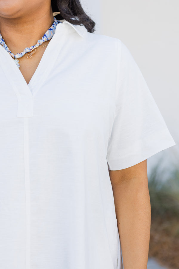 Chic Soul plus size clothing, white knee length dress with short sleeves a v-neckline as well as a collar 