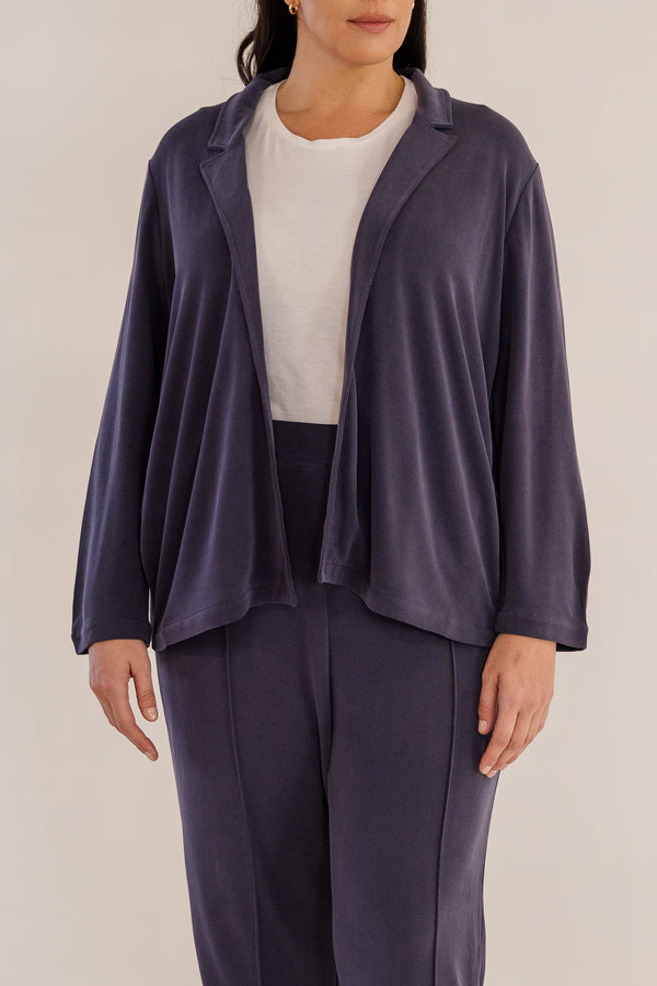 Chic Soul plus size clothing, ink navy long sleeve flowy blazer with collar detail