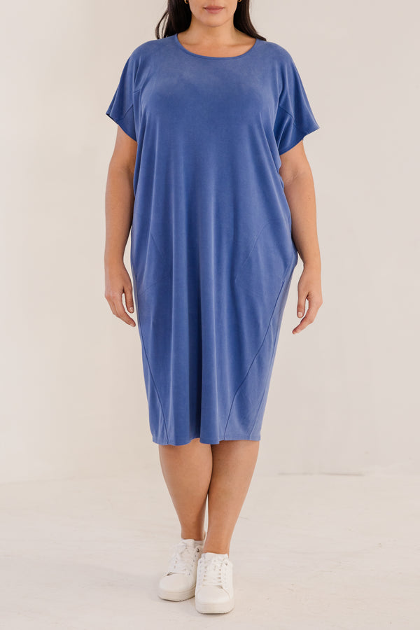 Chic Soul plus size clothing, soft stretchy ombre blue short sleeve knee length dress with round neckline