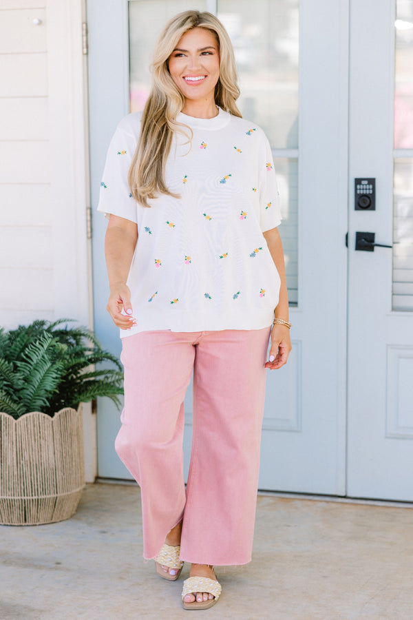 Chic Soul plus size clothing, white knit short sleeve top with small embroidered floral pattern
