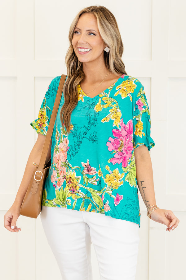 Chic Soul plus size clothing, blue short sleeve large floral print top in yellow/pink with v neckline