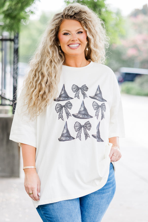 Chic Soul plus size clothing, ivory short sleeve boyfriend tee with bow and witch hat graphic in black 