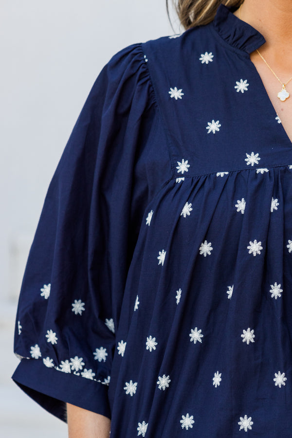 Chic Soul plus size clothing, short-sleeve navy top with white floral embroidering and a v-neckline with a scalloped hem 