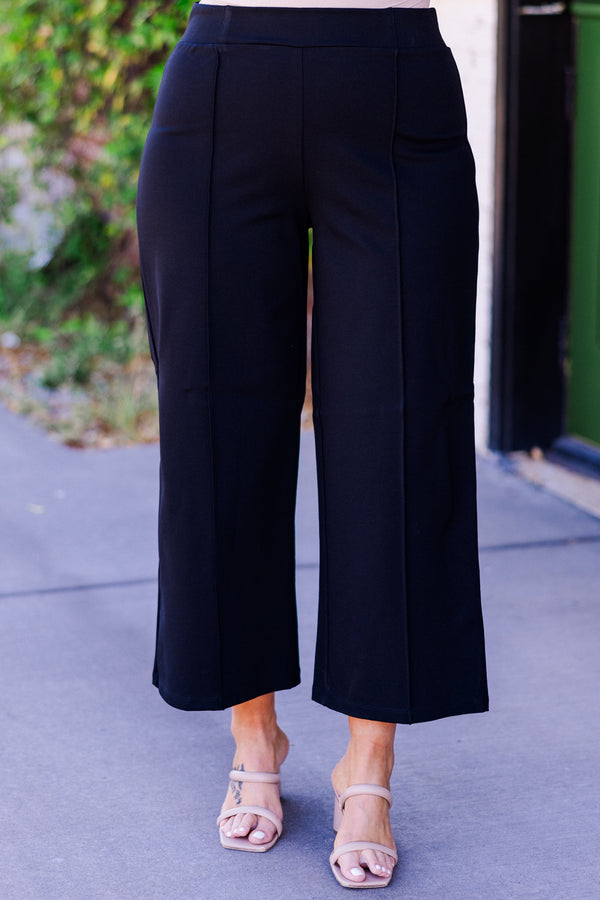 Chic Soul plus size clothing, black cropped length wide leg leggings with stretchy waistband 