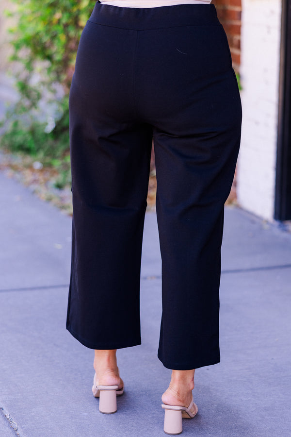 Chic Soul plus size clothing, black cropped length wide leg leggings with stretchy waistband 