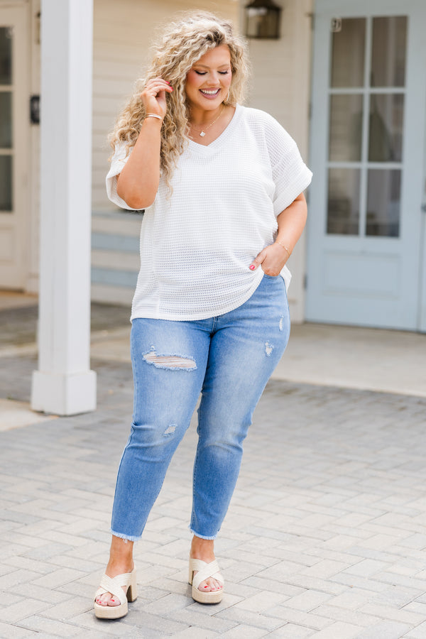 Chic Soul plus size clothing, ivory waffle knit short sleeve top with cuffed sleeves and v neckline