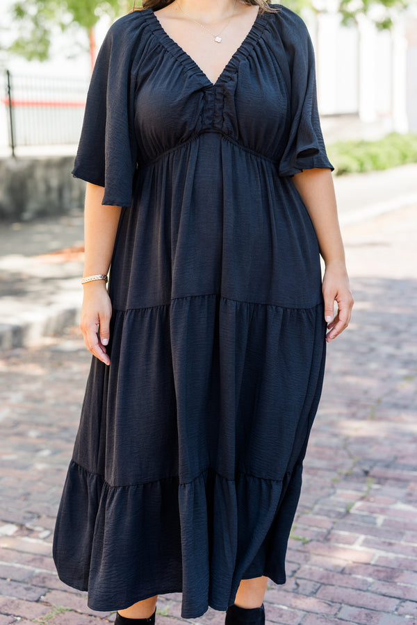 Chic Soul plus size clothing, black short sleeve flowy tiered midi dress with v neckline with flowy short sleeves