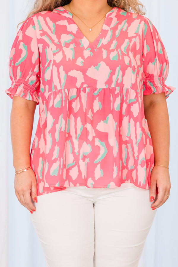Chic Soul plus size clothing, flamingo printed short sleeve top with cuff puffed sleeves with v neckline and babydoll detail