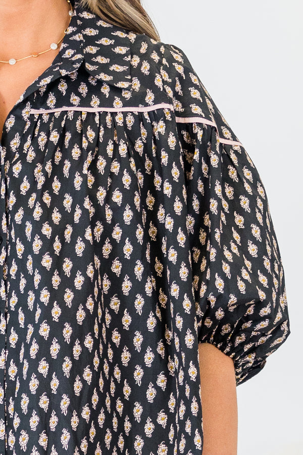 Chic Soul plus size clothing, short-puffed sleeve black/pink blouse with a collared v-neckline and a small paisley pattern