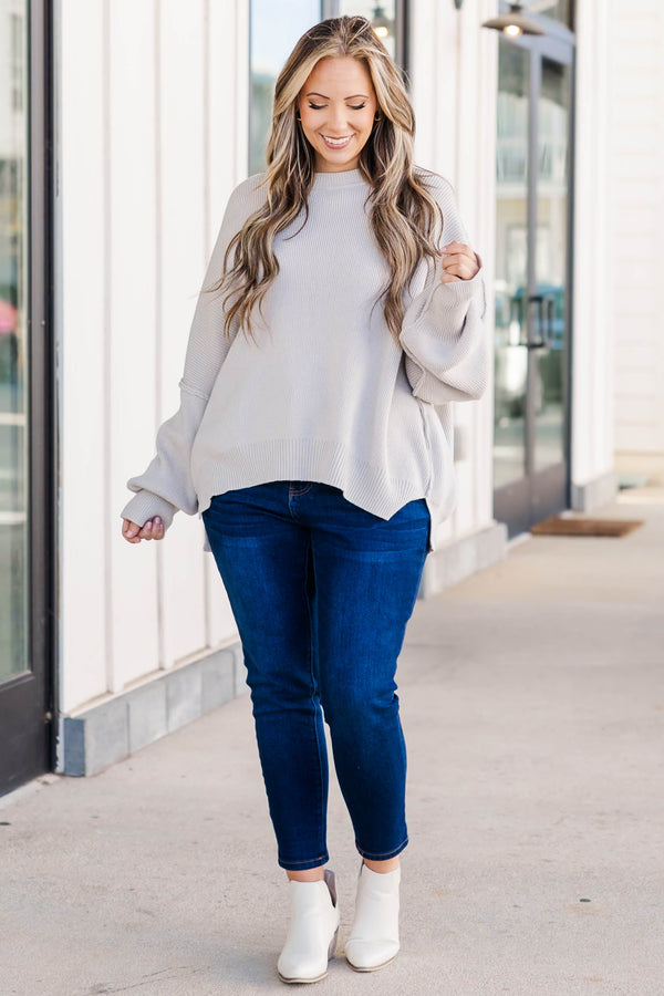 Chic Soul plus size clothing, light grey knitted sweater with bubble sleeves and seamline details