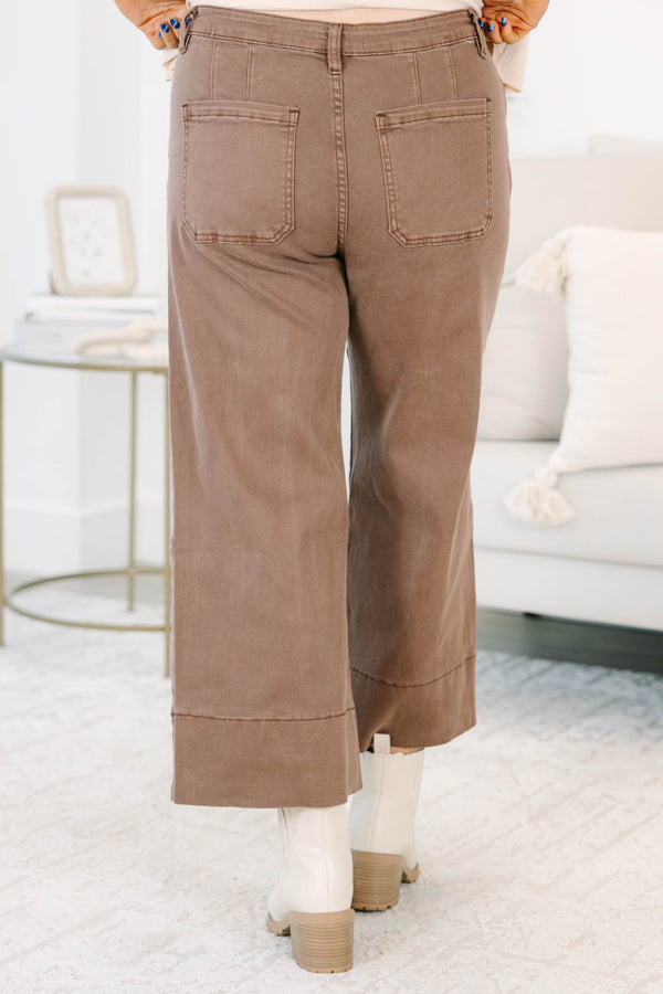 Plus Size brown wide-leg jeans with front seam detailing and a cropped hem.