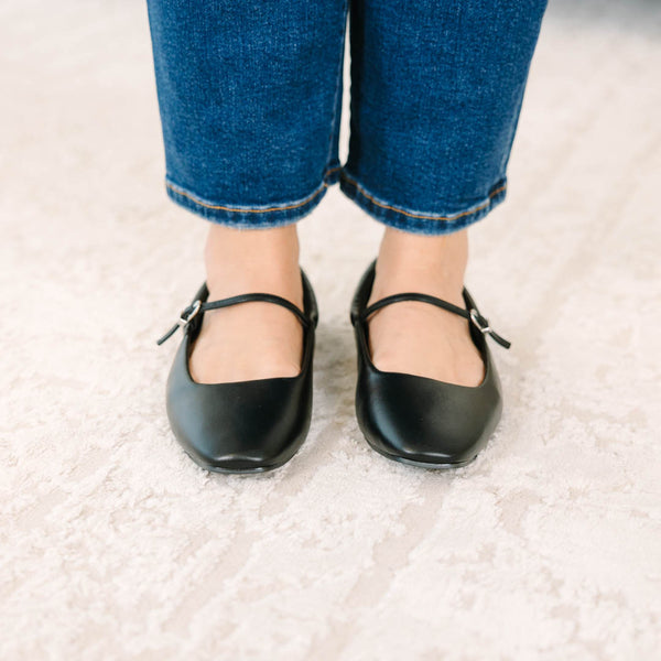 Meant To Be Seen Flats, Black