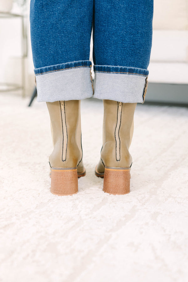 Plus Size brown leather Chelsea booties with a block heel and elastic side panels.