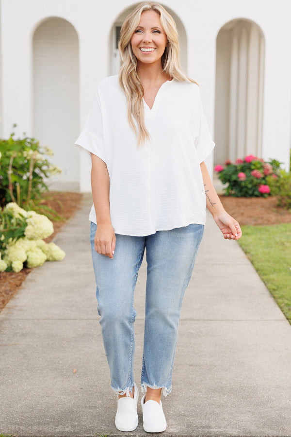 Chic Soul plus size clothing, white flowy short sleeves top with a v neck