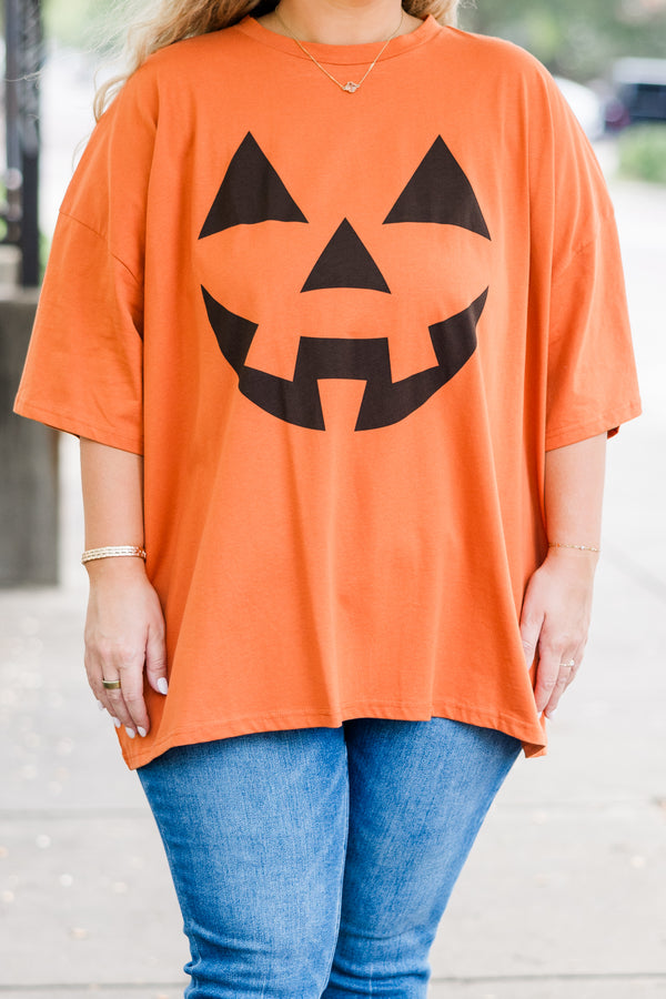 Chic Soul plus size clothing, rust orange short sleeve boyfriend tee with pumpkin jack-o-lantern graphic design