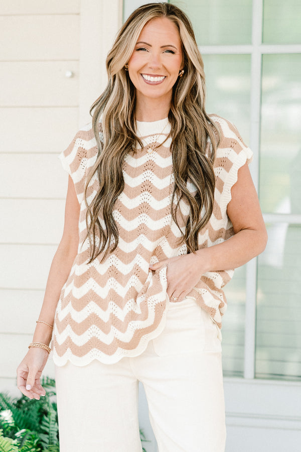 Chic Soul plus size clothing, short-sleeve neutral tan and white ric rac chevron knit top with a mockneck and a subtle scalloped detailing along the sleeves and hem