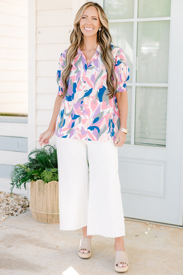 Chic Soul plus size clothing, short-puffed-sleeve lavender multi-colored top with a collar and a split-v-neckline with an abstract floral pattern