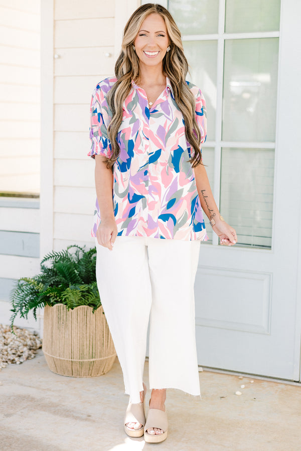 Chic Soul plus size clothing, short-puffed-sleeve lavender multi-colored top with a collar and a split-v-neckline with an abstract floral pattern