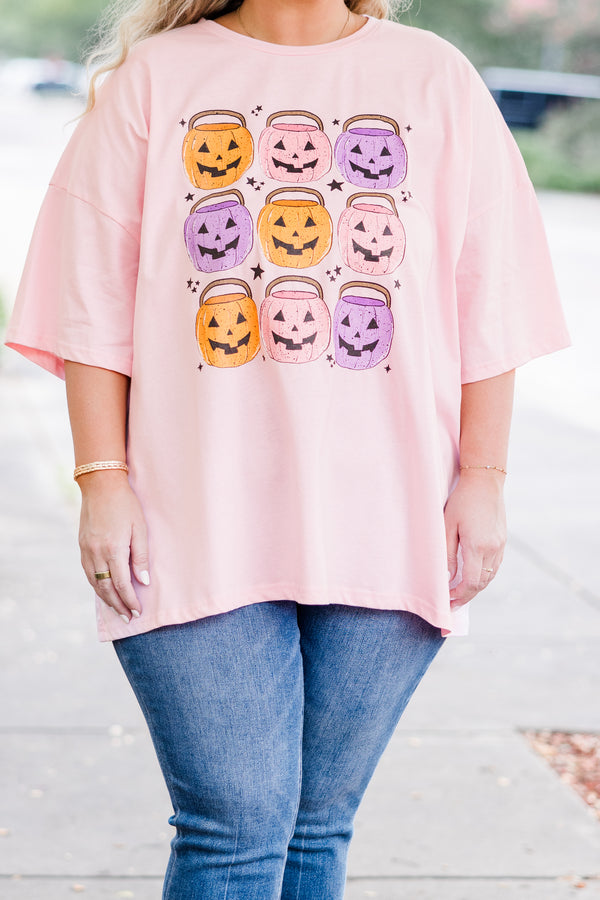 Plus Size cream pink oversized boyfriend tee with a colorful pumpkin bucket graphic and short 