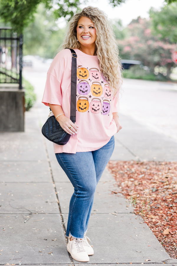 Plus Size cream pink oversized boyfriend tee with a colorful pumpkin bucket graphic and short 