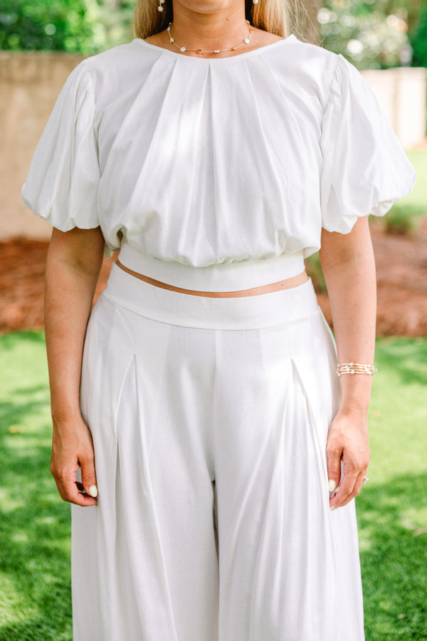 Chic Soul plus size clothing, white cropped top with simple pleated design and bubble sleeves