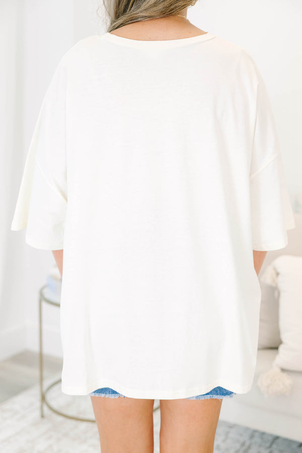 Plus Size ivory boyfriend tee with a graphic of three geese wearing blue bows and pink hearts.