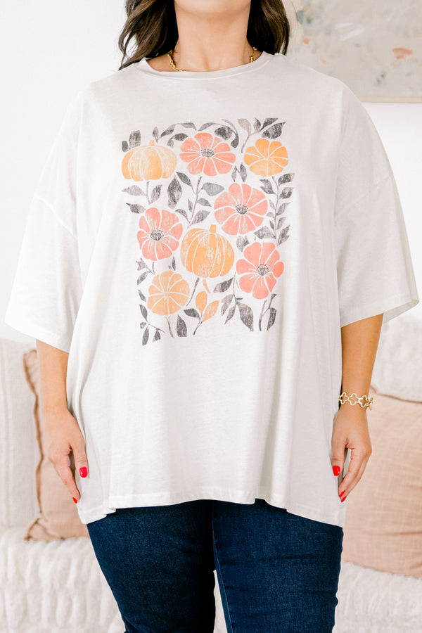 Chic Soul plus size clothing, ivory half sleeve crewneck t-shirt with distressed pumpkin flower graphic