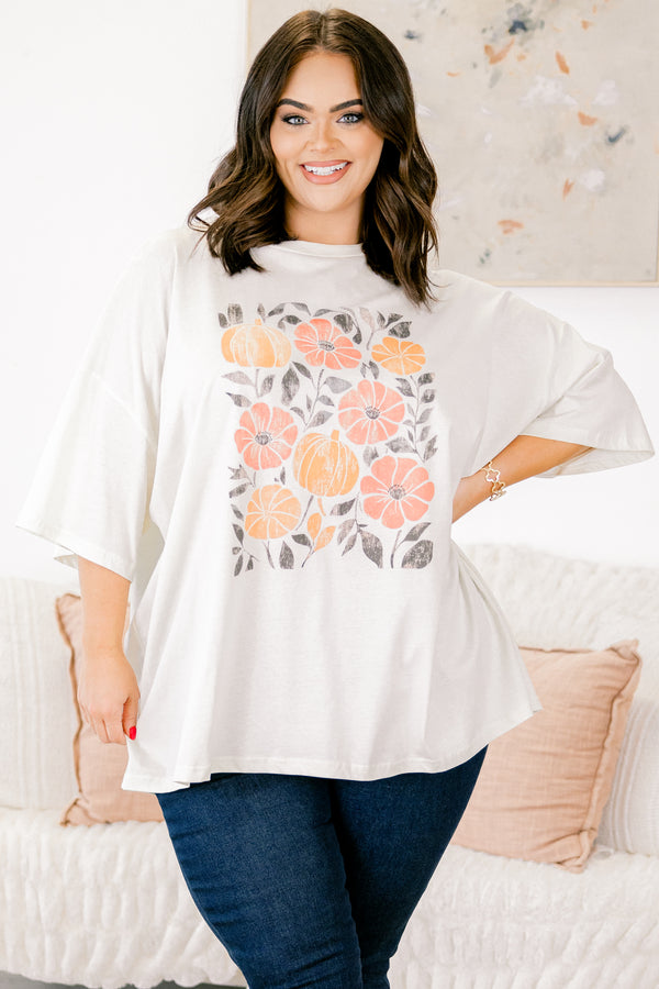 Chic Soul plus size clothing, ivory half sleeve crewneck t-shirt with distressed pumpkin flower graphic
